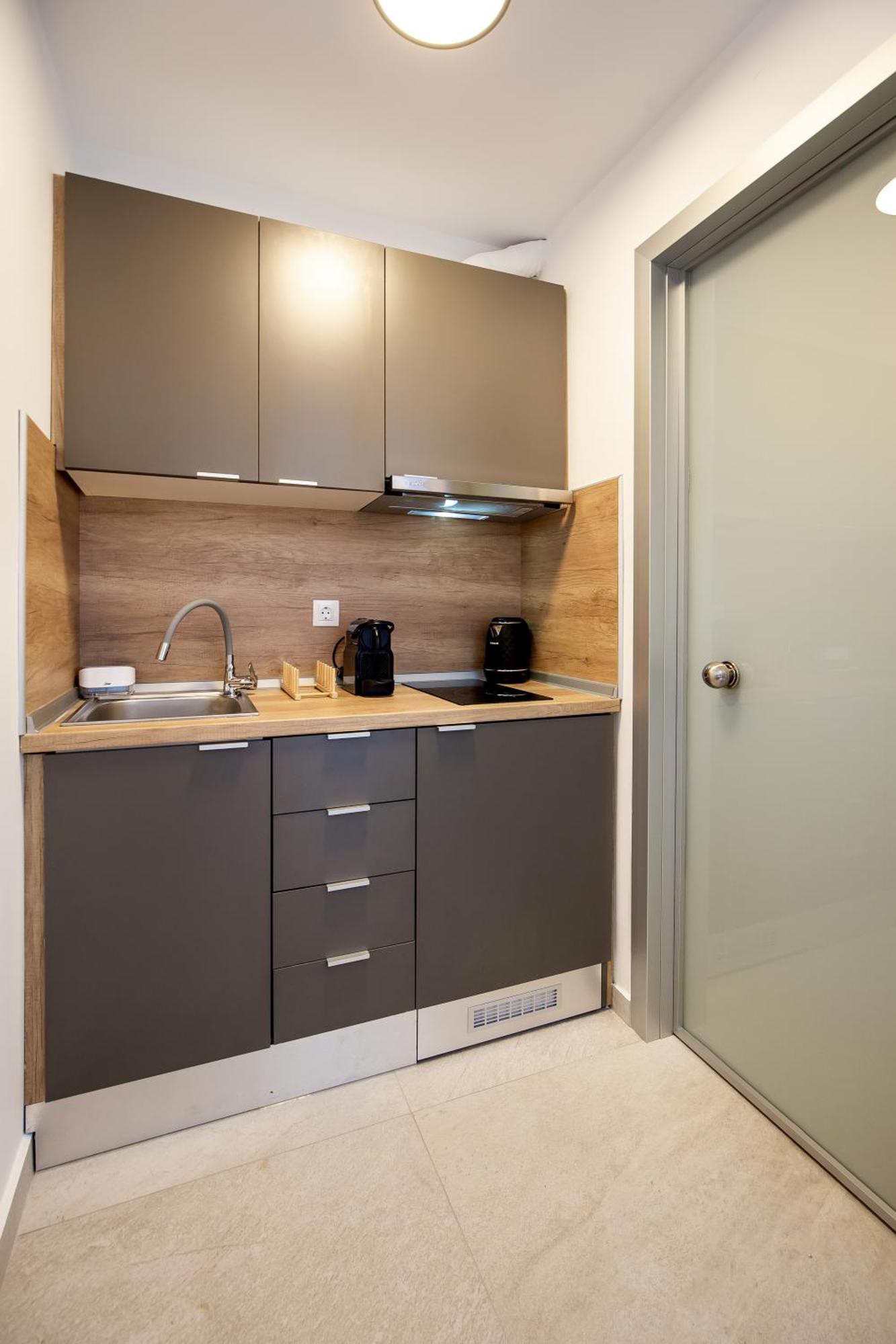 Vlashi Apartments リメナリア エクステリア 写真