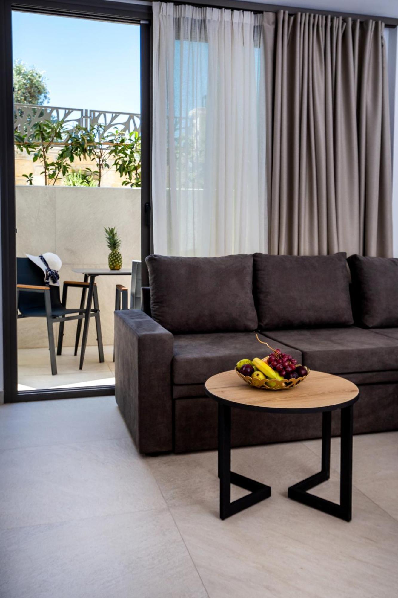 Vlashi Apartments リメナリア エクステリア 写真