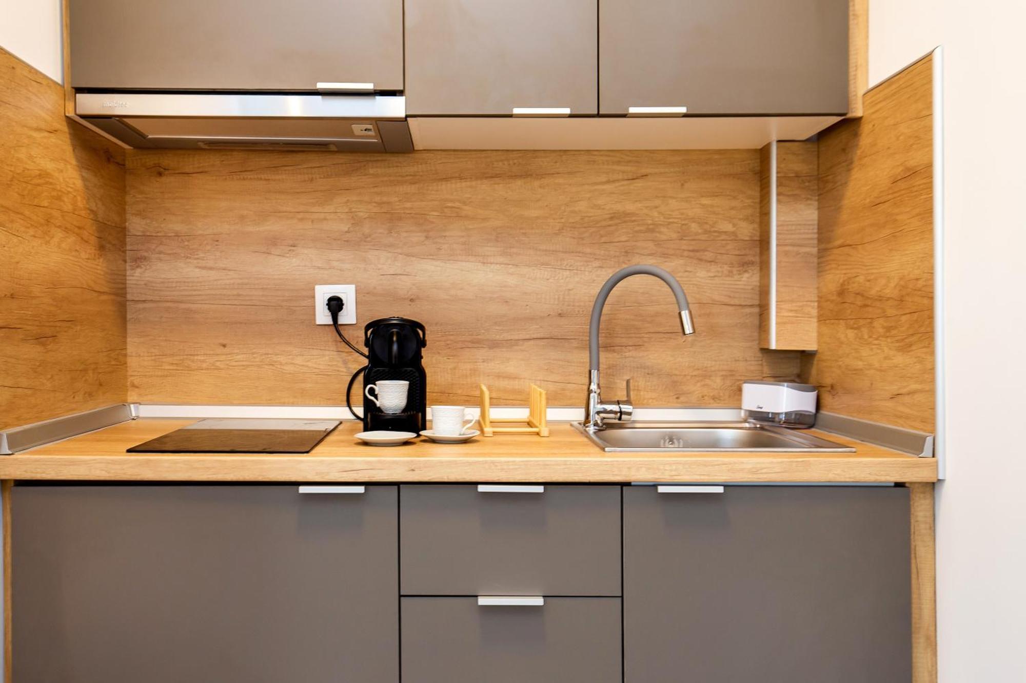 Vlashi Apartments リメナリア エクステリア 写真