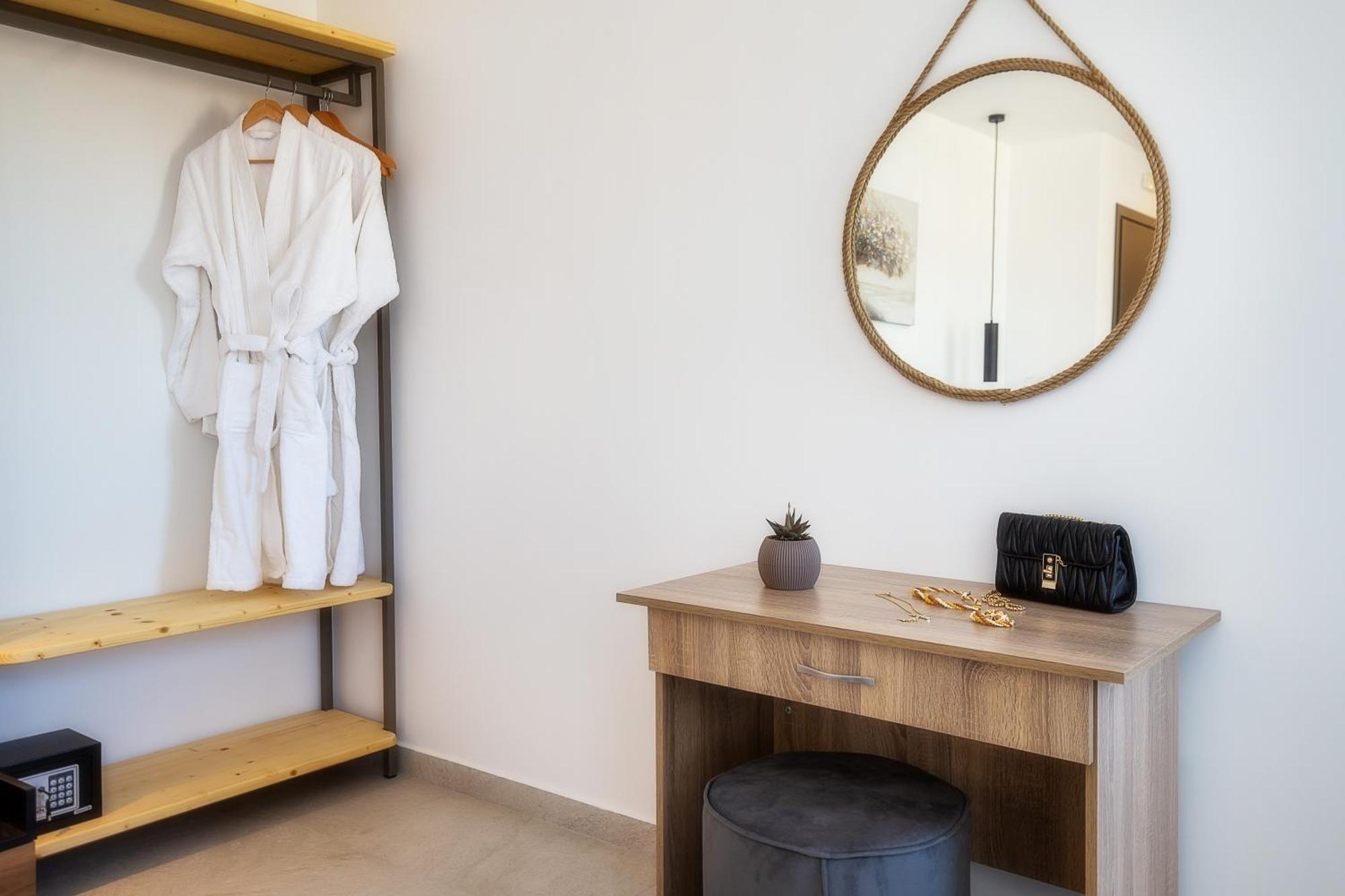 Vlashi Apartments リメナリア エクステリア 写真